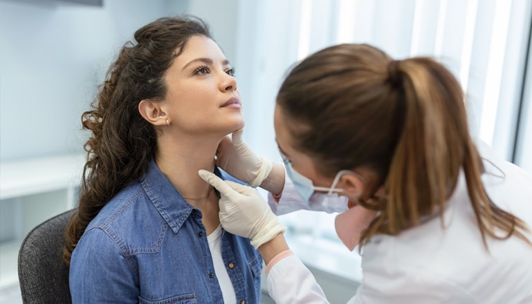 Dysphagie und retrosternale Beschwerden sind eine oft übersehene Nebenwirkung