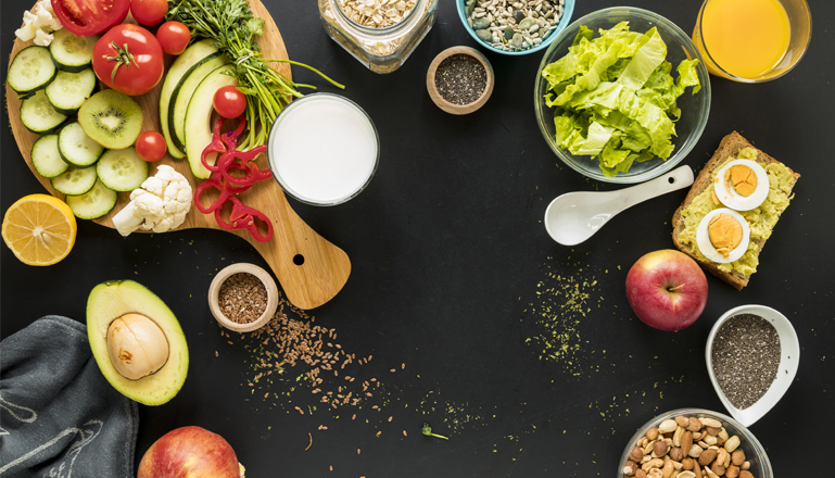 Web-Seminar für Fachkräfte: Gesund im hohen Alter – Tipps zum Essen und Trinken